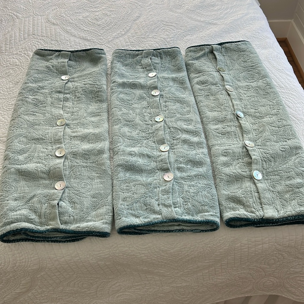 Set of 3 Bella Notte Adele Euro Shams - Picture 3 of 5